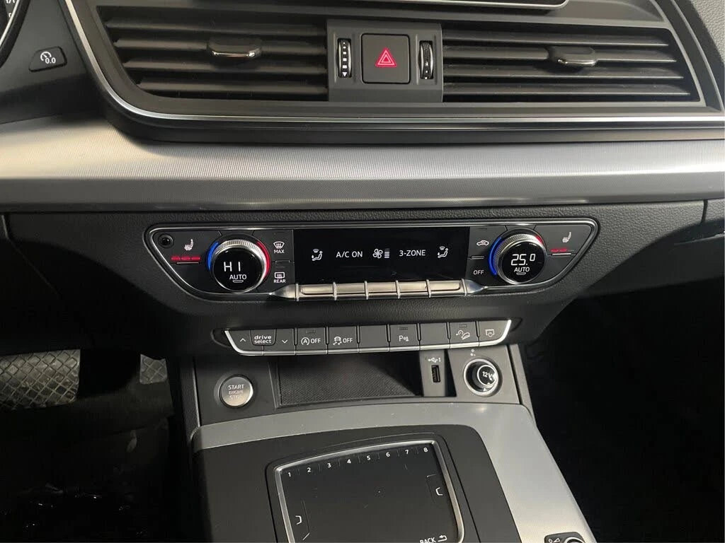 Audi Q5 quattro 45 TFSI* АвтоКредит* (Цена до БГ) , снимка 16 - Автомобили и джипове - 54154684