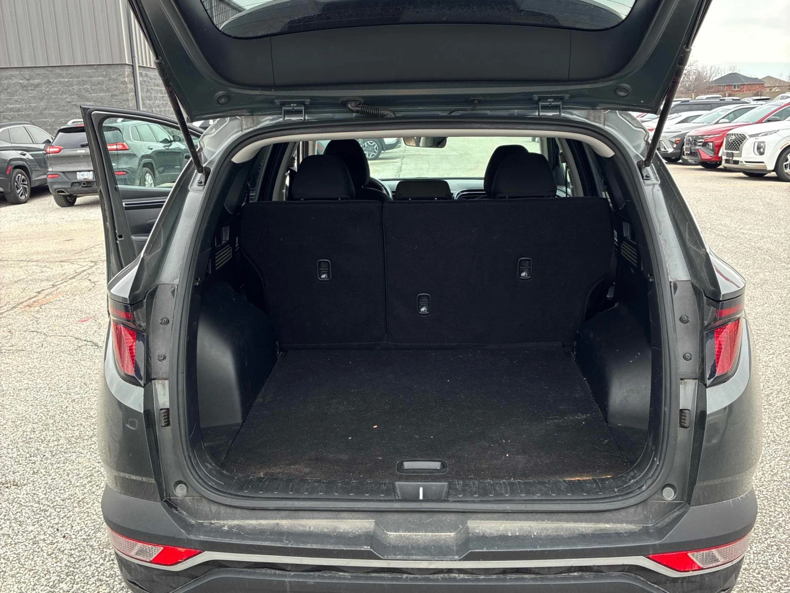 Hyundai Tucson Preferred* ПОДГРЕВ* KAMERA* KEYLESS, снимка 9 - Автомобили и джипове - 54184563