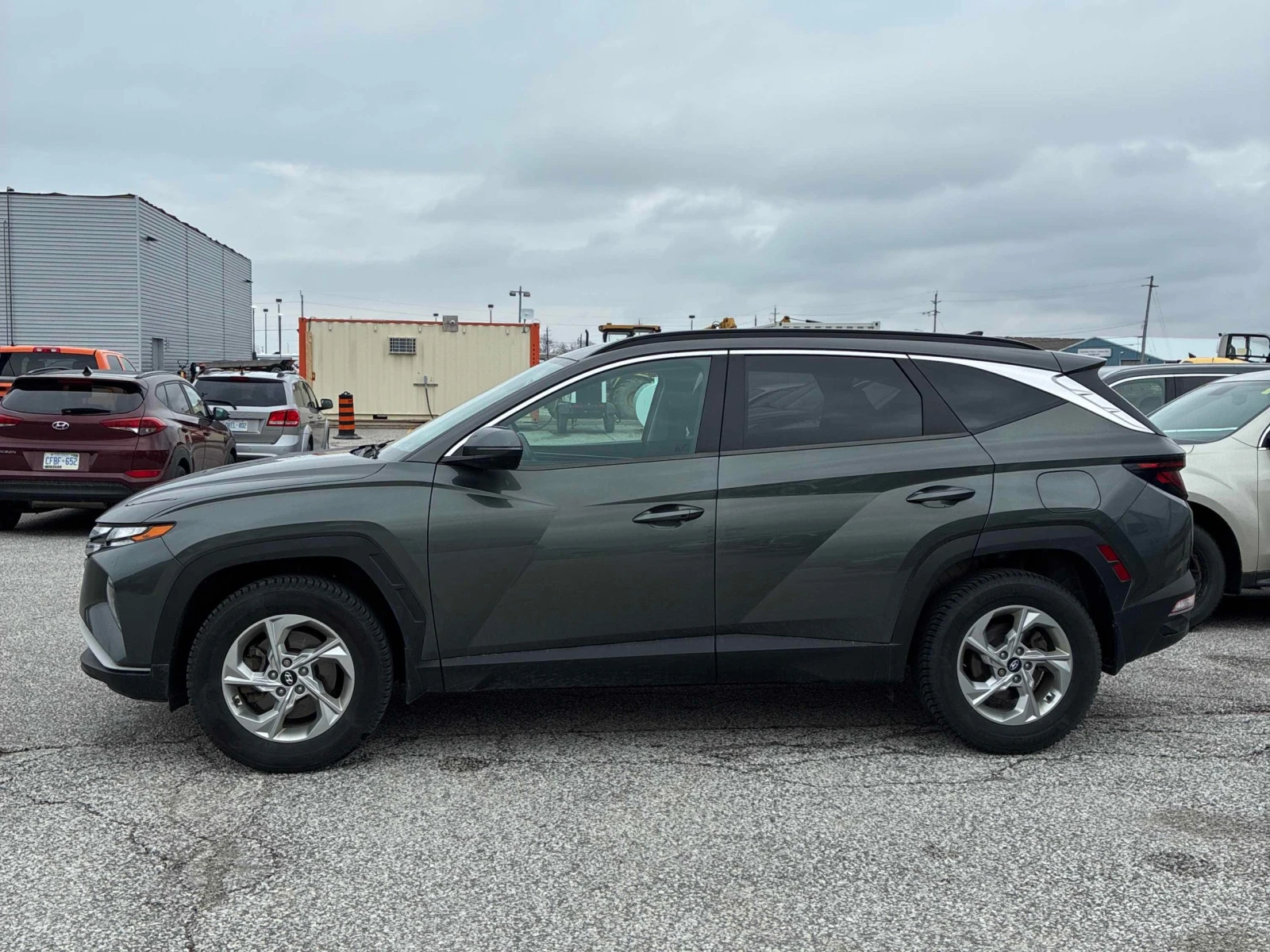 Hyundai Tucson Preferred* ПОДГРЕВ* KAMERA* KEYLESS, снимка 3 - Автомобили и джипове - 54184563