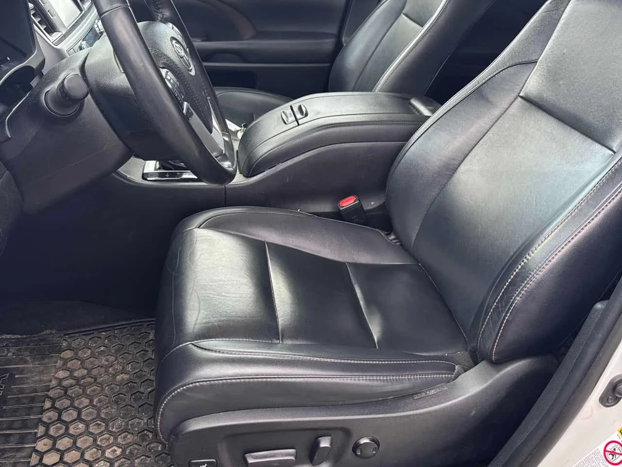 Toyota Highlander * XLE * ПОДГРЕВ * КАМЕРА * ПАМЕТ * NAVI, снимка 11 - Автомобили и джипове - 54209087