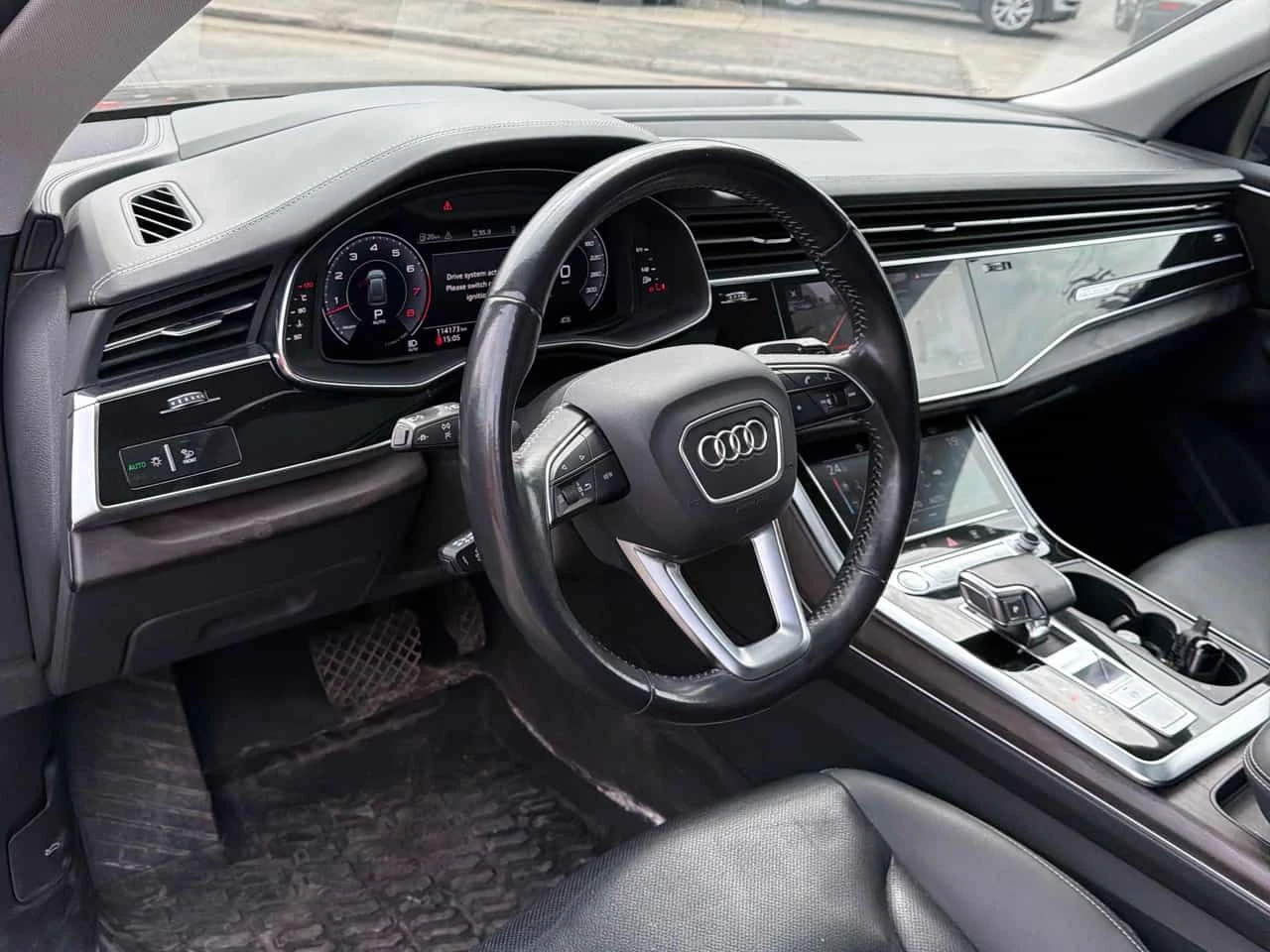 Audi Q8 Technik /360/DIS/B&O/MATRIX, снимка 5 - Автомобили и джипове - 54366571