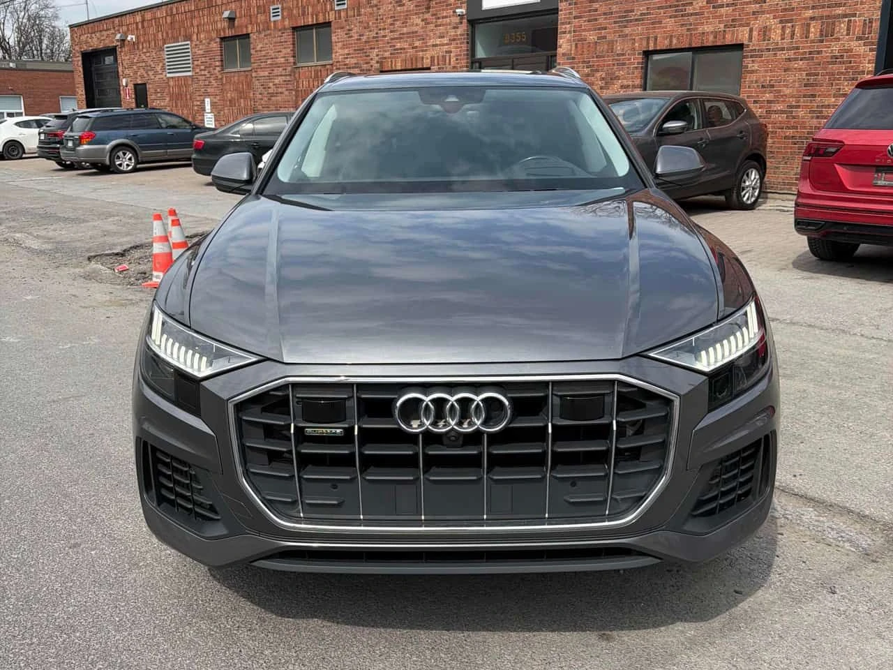 Audi Q8 Technik /360/DIS/B&O/MATRIX, снимка 6 - Автомобили и джипове - 54366571