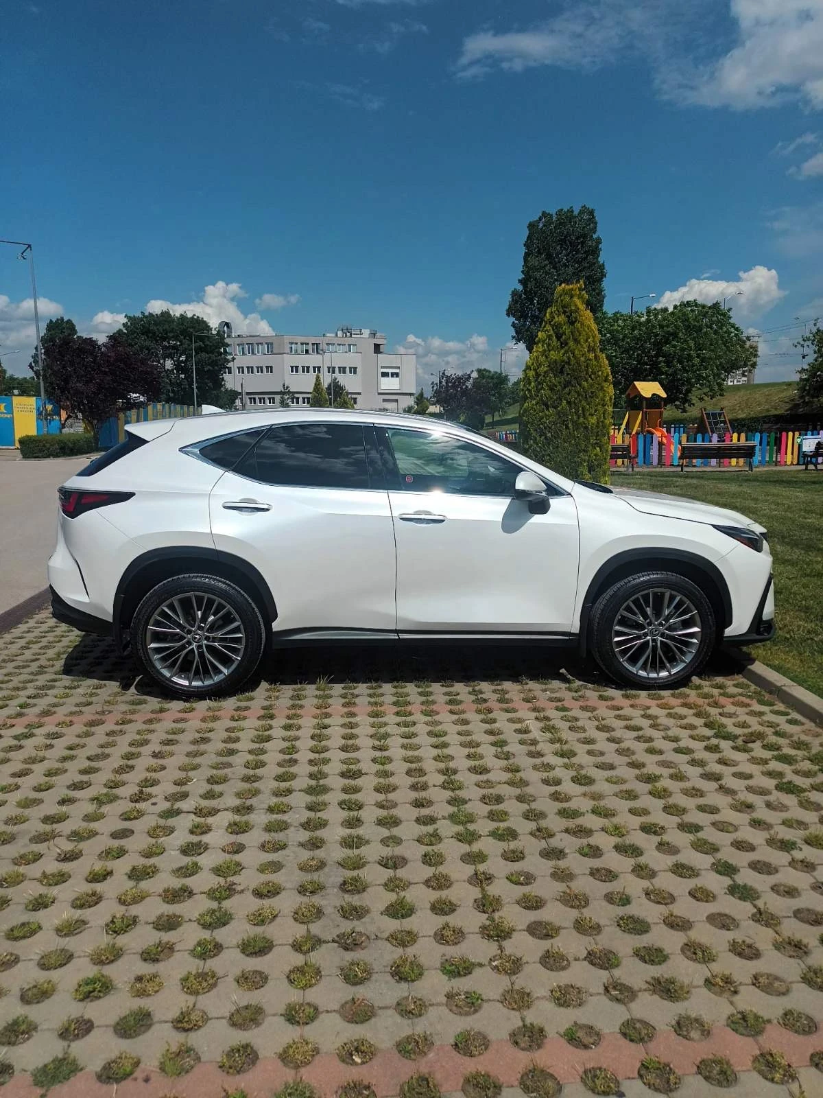 Lexus NX 350h, снимка 6 - Автомобили и джипове - 54767288