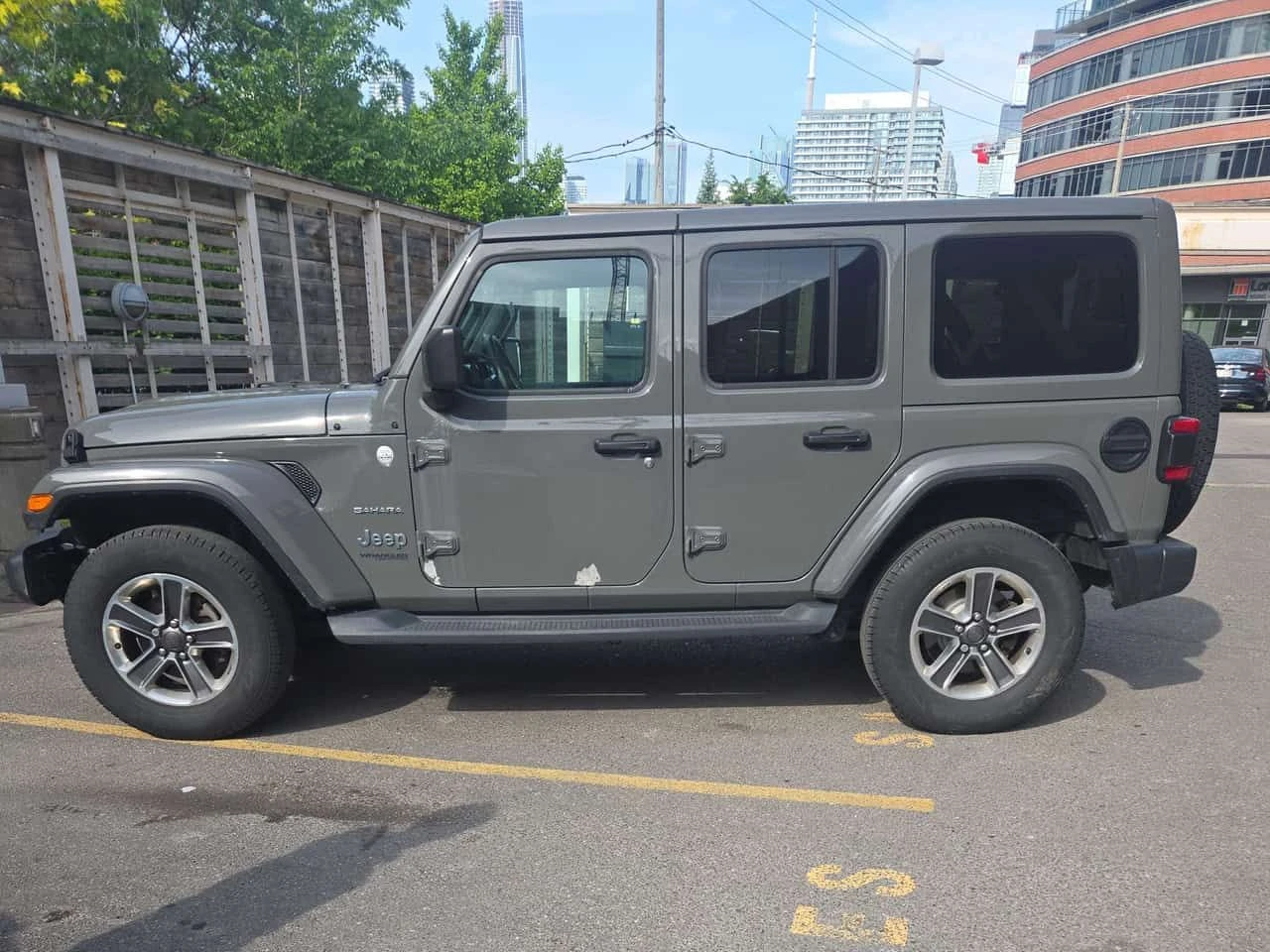 Jeep Wrangler * Sahara * ПОДГРЕВ * ОТ ПРЕДСТАВИТЕЛСТВО, снимка 3 - Автомобили и джипове - 54992033