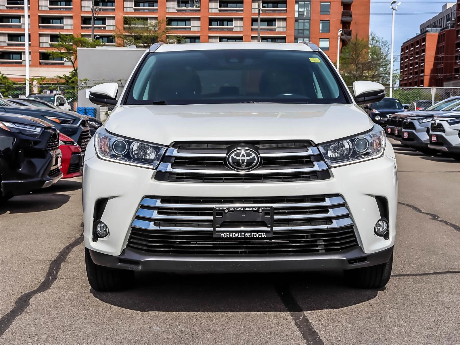 Toyota Highlander XLE AWD !FULL!, снимка 2 - Автомобили и джипове - 55098538