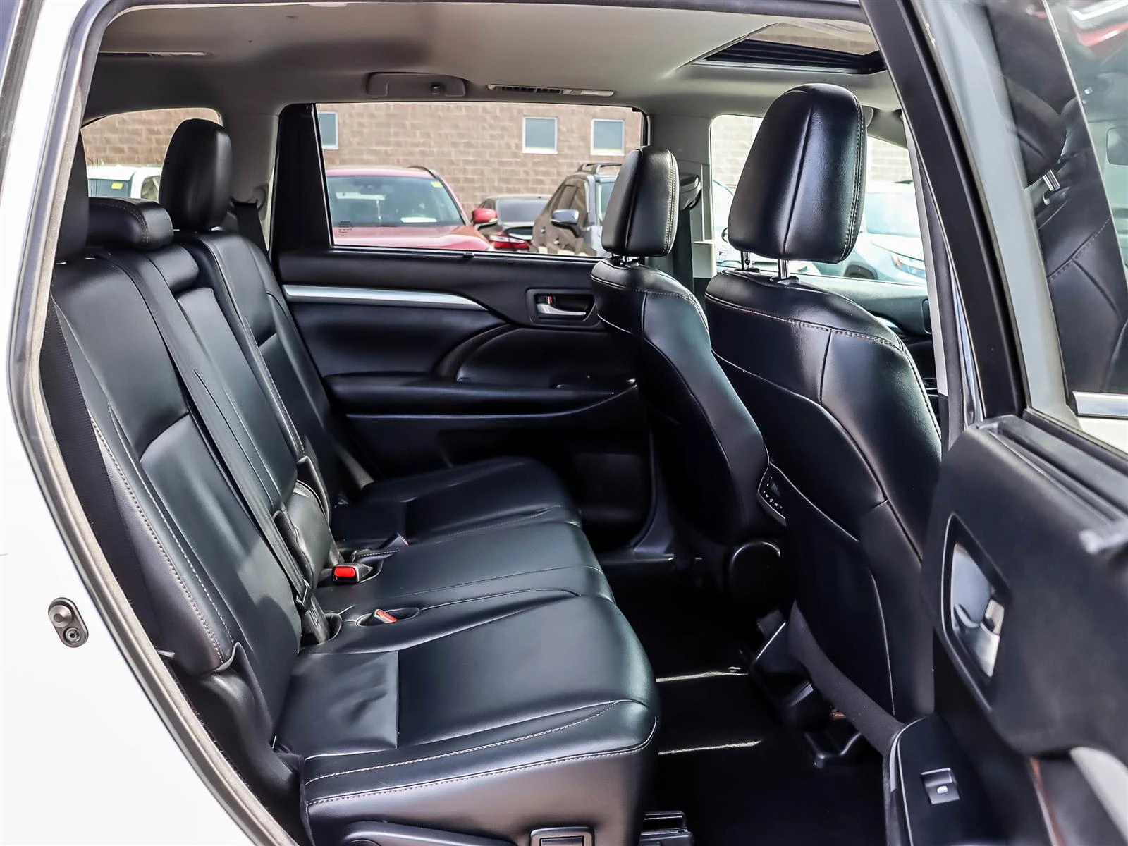 Toyota Highlander XLE AWD !FULL!, снимка 8 - Автомобили и джипове - 55098538