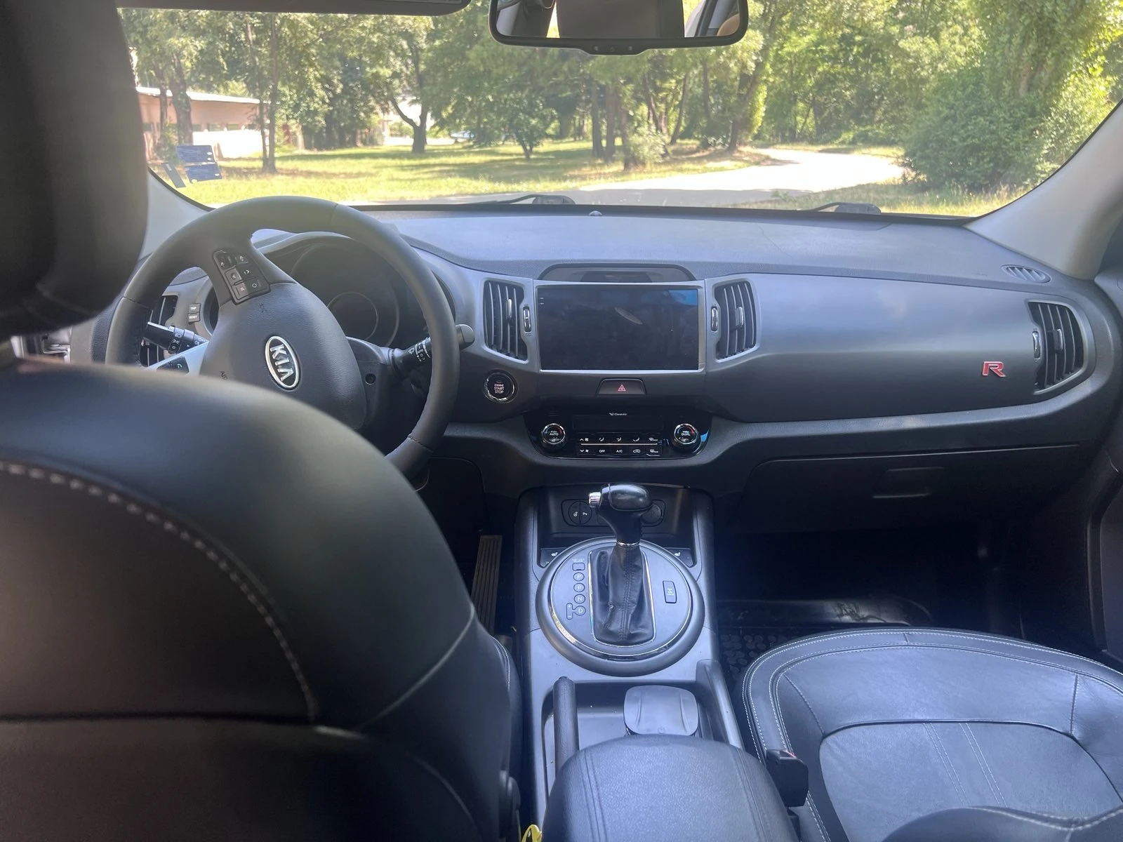 Kia Sportage 3 2.0 AWD R-Line, снимка 7 - Автомобили и джипове - 55249249