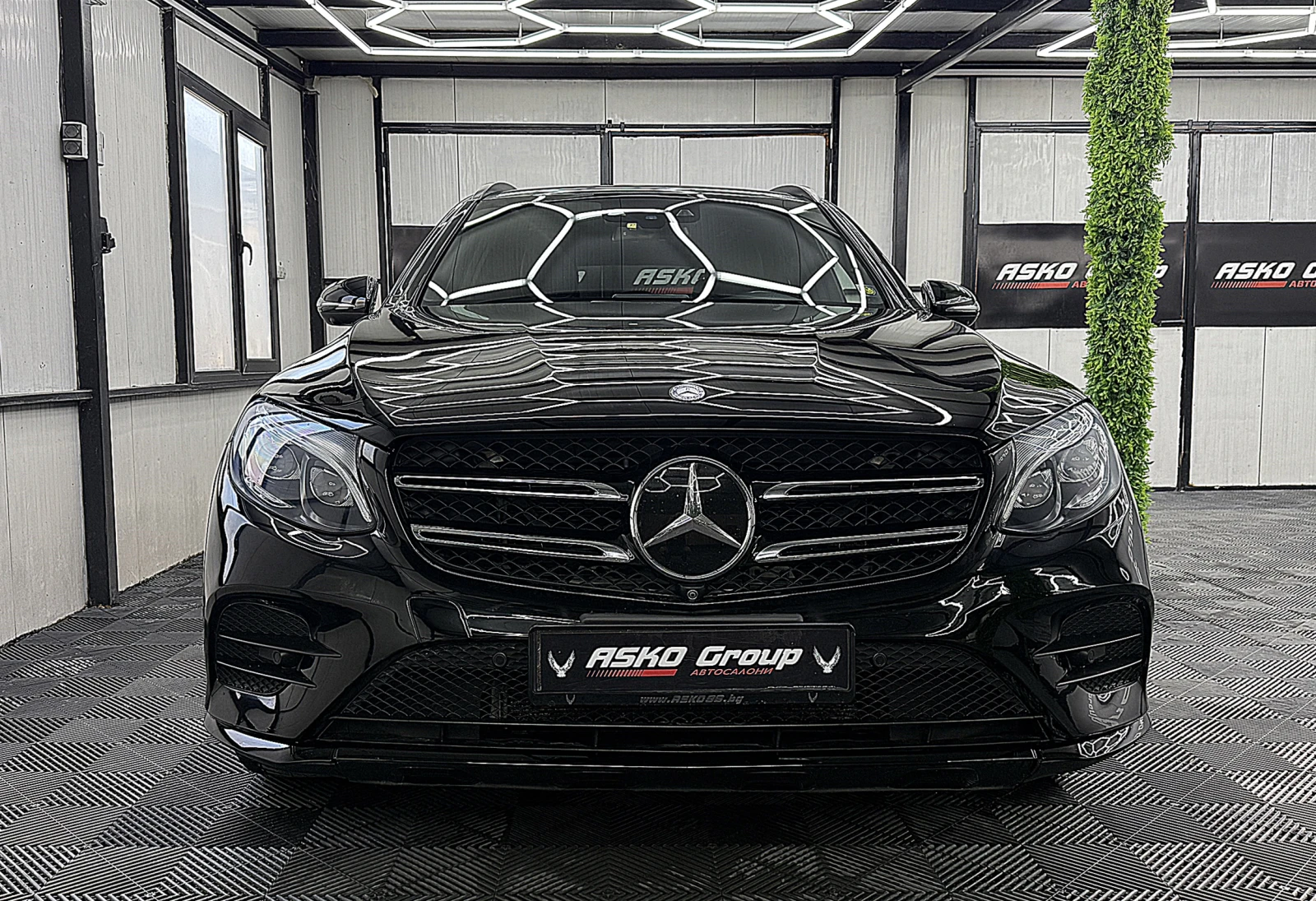 Mercedes-Benz GLC 250 designo/AMG-/PANORAMA/KeylessGo/ ГЕРМАНИЯ ЛИЗИНГ, снимка 2 - Автомобили и джипове - 56252265