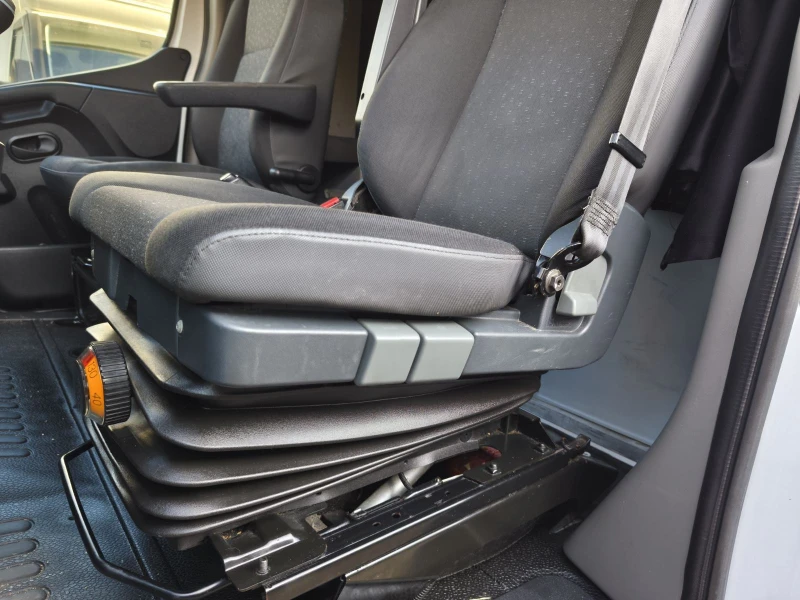 Renault Master 10 ПАЛЕТА///* УНИКАТ* //ДВОЙНА КАБИНА//* ЛИЗИНГ, снимка 11 - Бусове и автобуси - 52394517