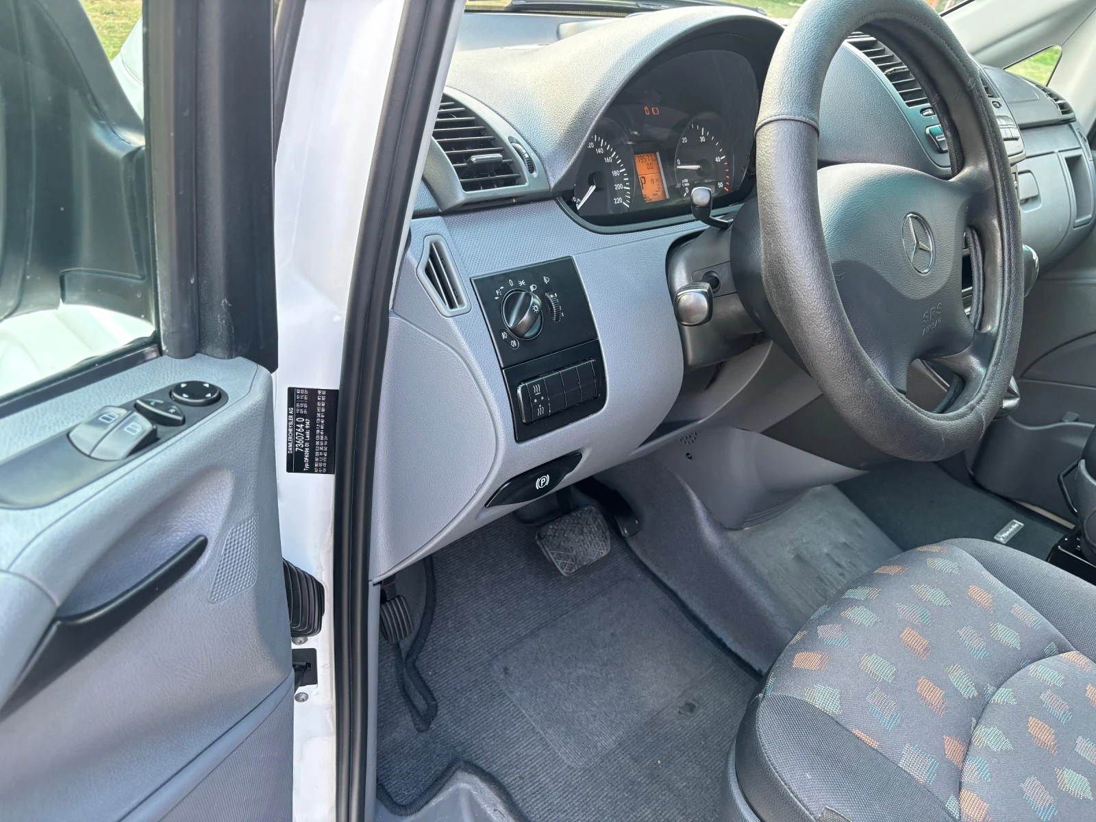 Mercedes-Benz Vito 2.2CDI SWISS AVTOMAT KLIMA - изображение 8