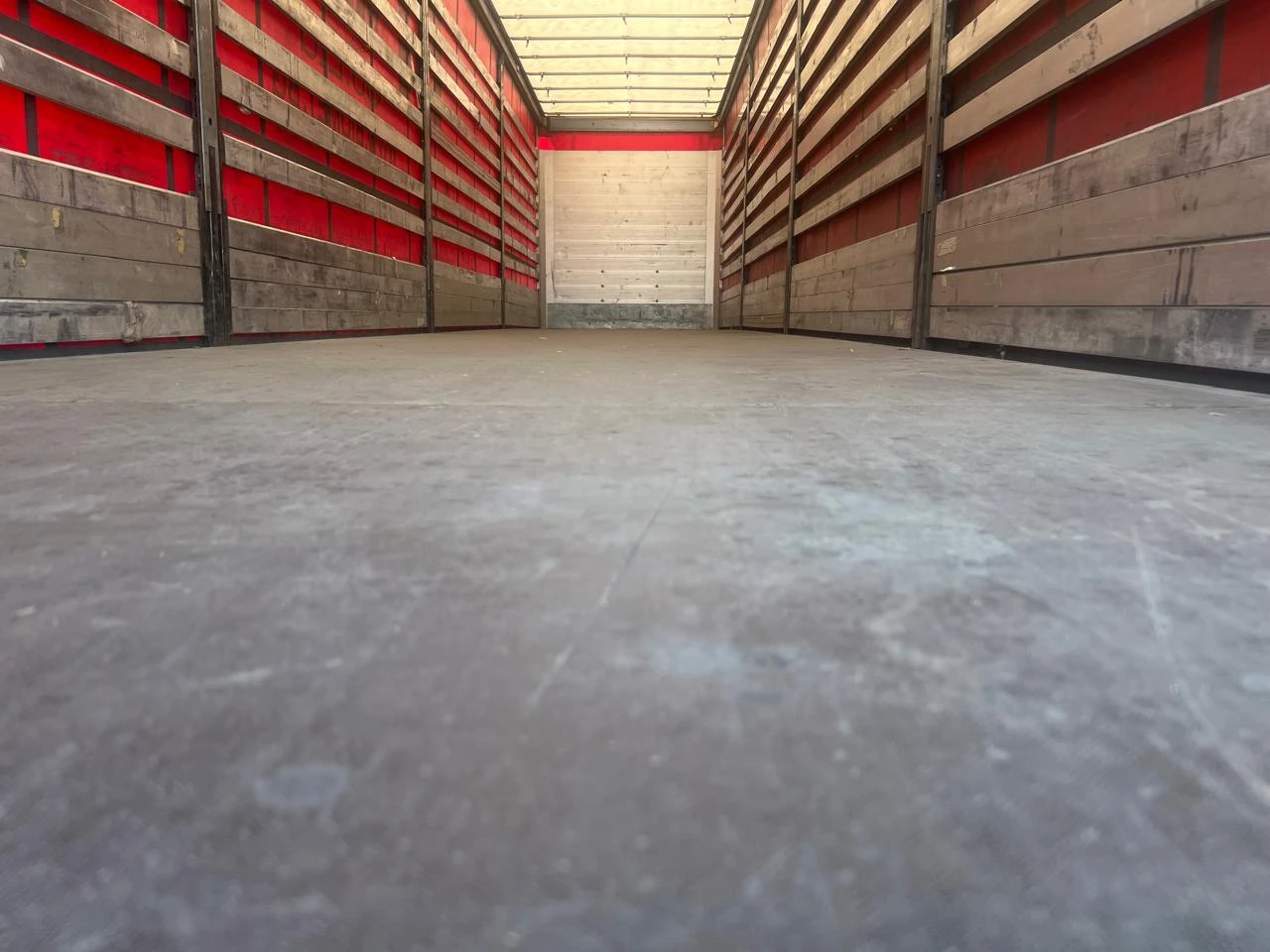 Полуремарке Schmitz SCB S3T /ТОП състояние / Напълно обслужено, снимка 12 - Ремаркета - 53898618