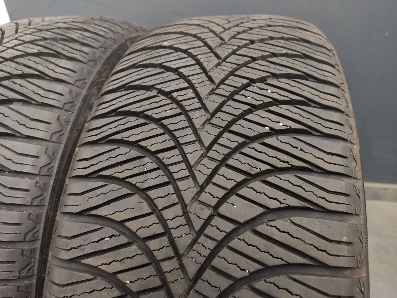  245/45R19 | Mobile.bg   2