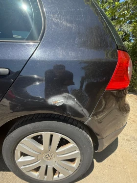 VW Golf - 2800 € / 5476.32 лв. - 81151170 4