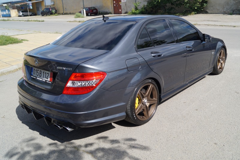 Mercedes-Benz C 63 AMG, снимка 4 - Автомобили и джипове - 45933789