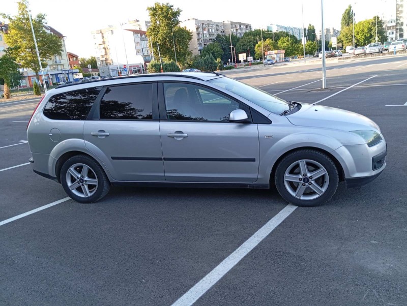 Ford Focus 1.6 TDCI, снимка 2 - Автомобили и джипове - 46791429