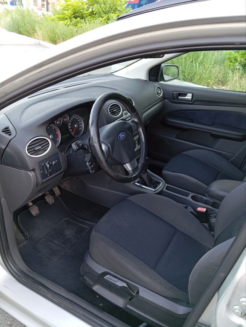 Ford Focus 1.6 TDCI, снимка 6 - Автомобили и джипове - 46791429