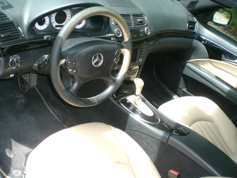 Mercedes-Benz E 320 DESIGNO, SPORTPACKET, снимка 5 - Автомобили и джипове - 49149585