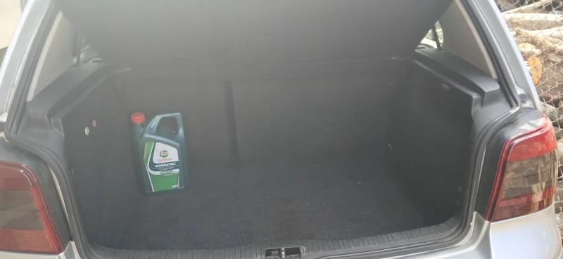 VW Golf 1.9, снимка 11 - Автомобили и джипове - 52800643