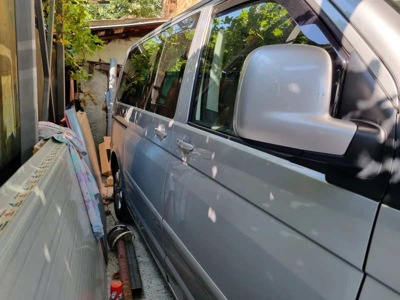 VW Multivan, снимка 3 - Автомобили и джипове - 52460370