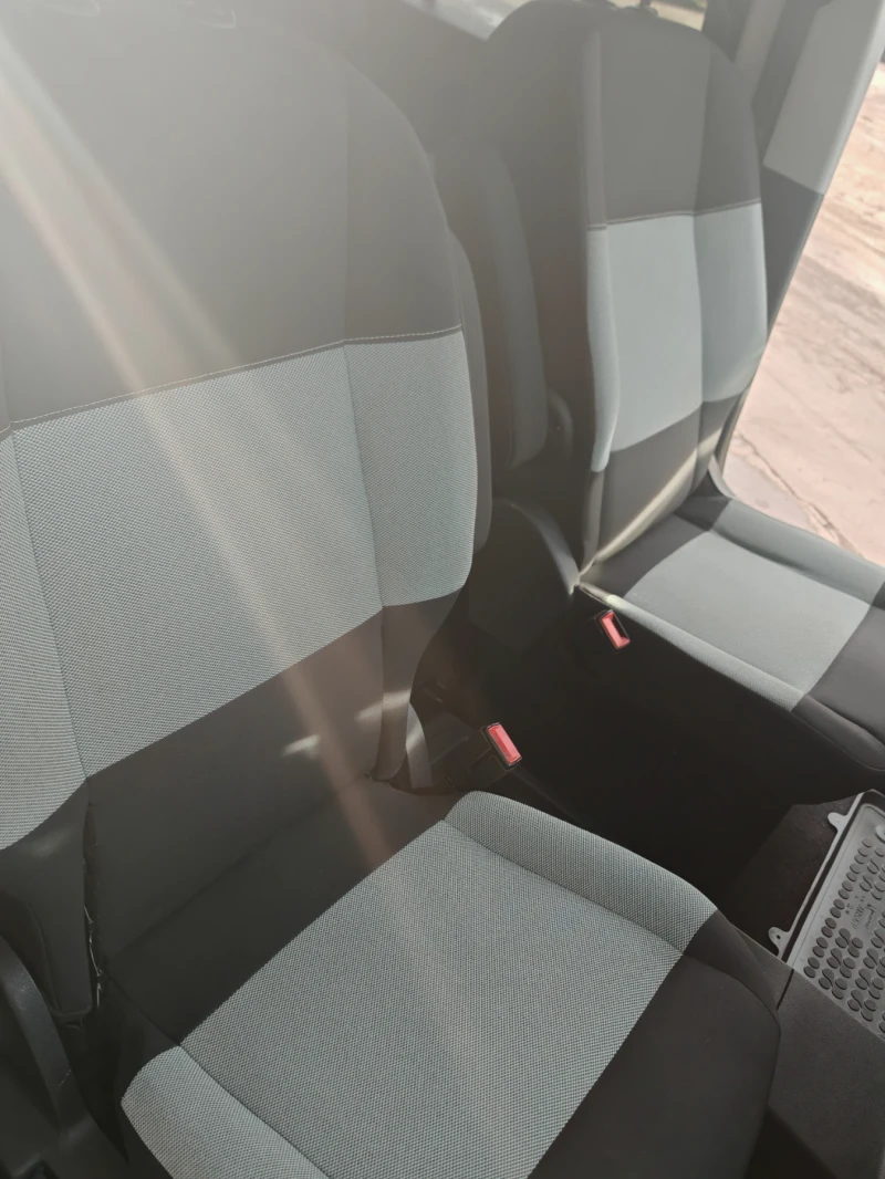 Citroen Berlingo 1.5, снимка 14 - Автомобили и джипове - 52707078