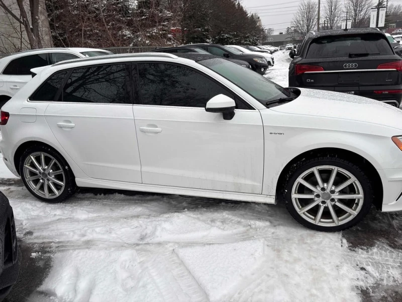 Audi E-Tron * Premium Plus * CARFAX * БЕЗ ПЪРВОНАЧАЛНА ВНОСКА, снимка 3 - Автомобили и джипове - 53037825