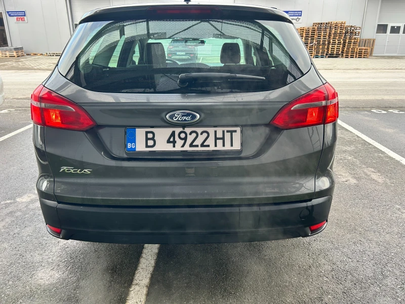 Ford Focus 1.5TDci Aвтоматик, снимка 7 - Автомобили и джипове - 53553558