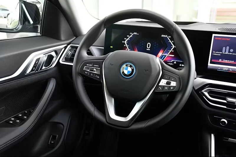 BMW i4 eDrive35, снимка 6 - Автомобили и джипове - 54787210