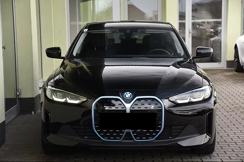 BMW i4 eDrive35, снимка 3 - Автомобили и джипове - 54787210