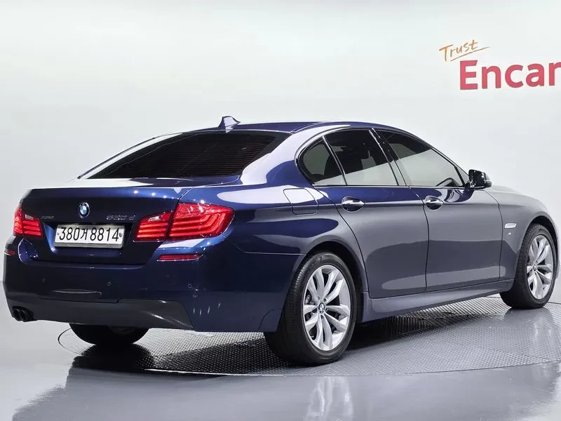 BMW 520 d-MSport xDrive - САМО 30% АВАНС, снимка 2 - Автомобили и джипове - 55740807