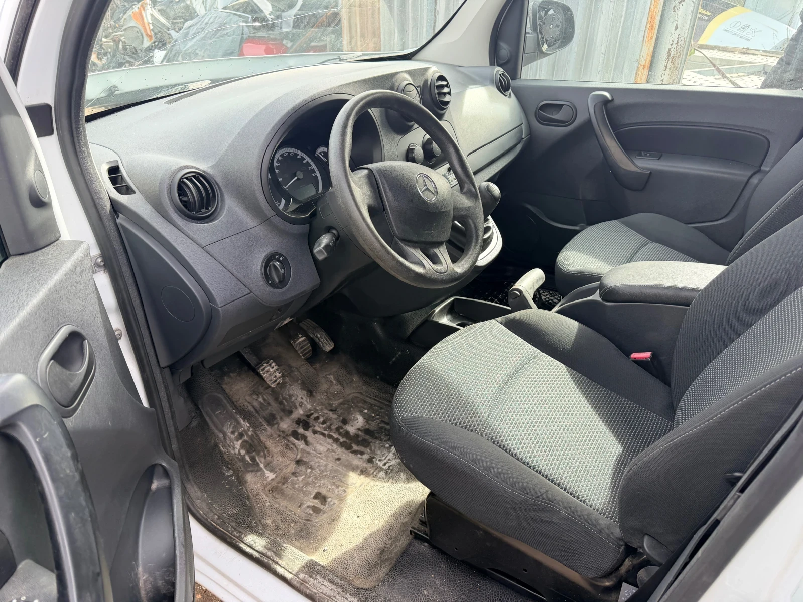 Mercedes-Benz Citan 1.5DCI - изображение 5