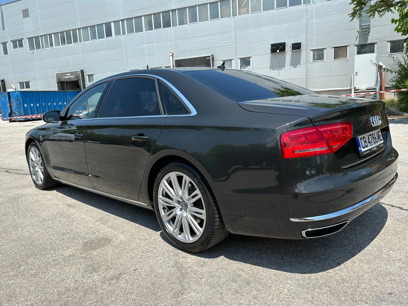 Audi A8 LONG - изображение 3