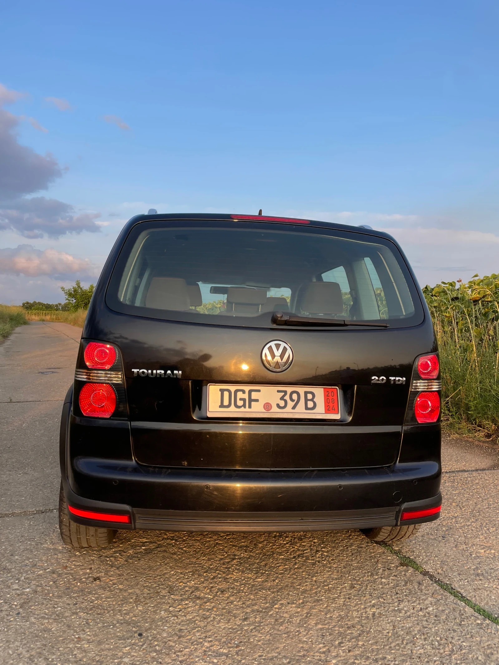 VW Touran 2.0TDI CROSS - изображение 7