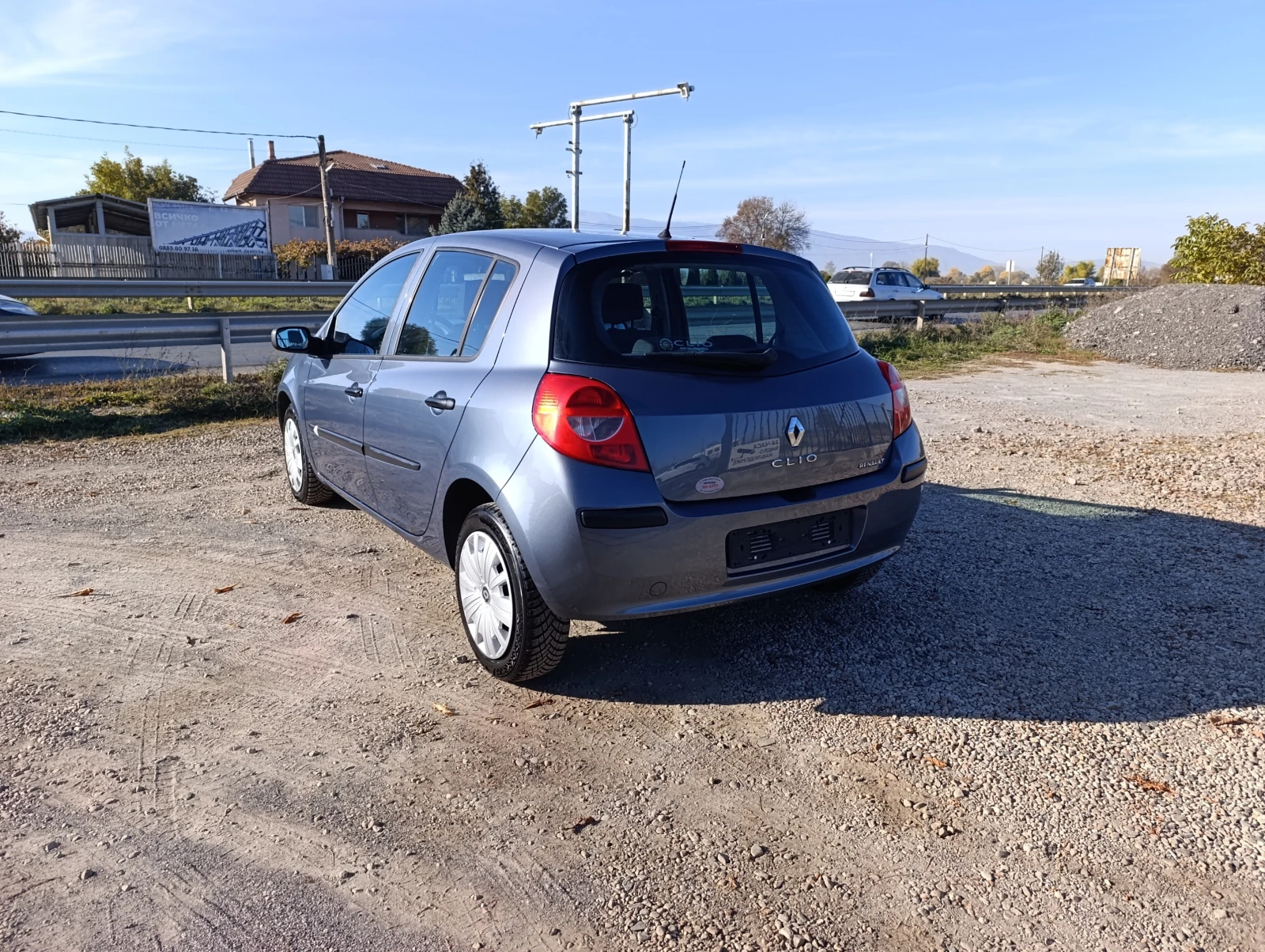 Renault Clio 1.2i- Бензин - изображение 5