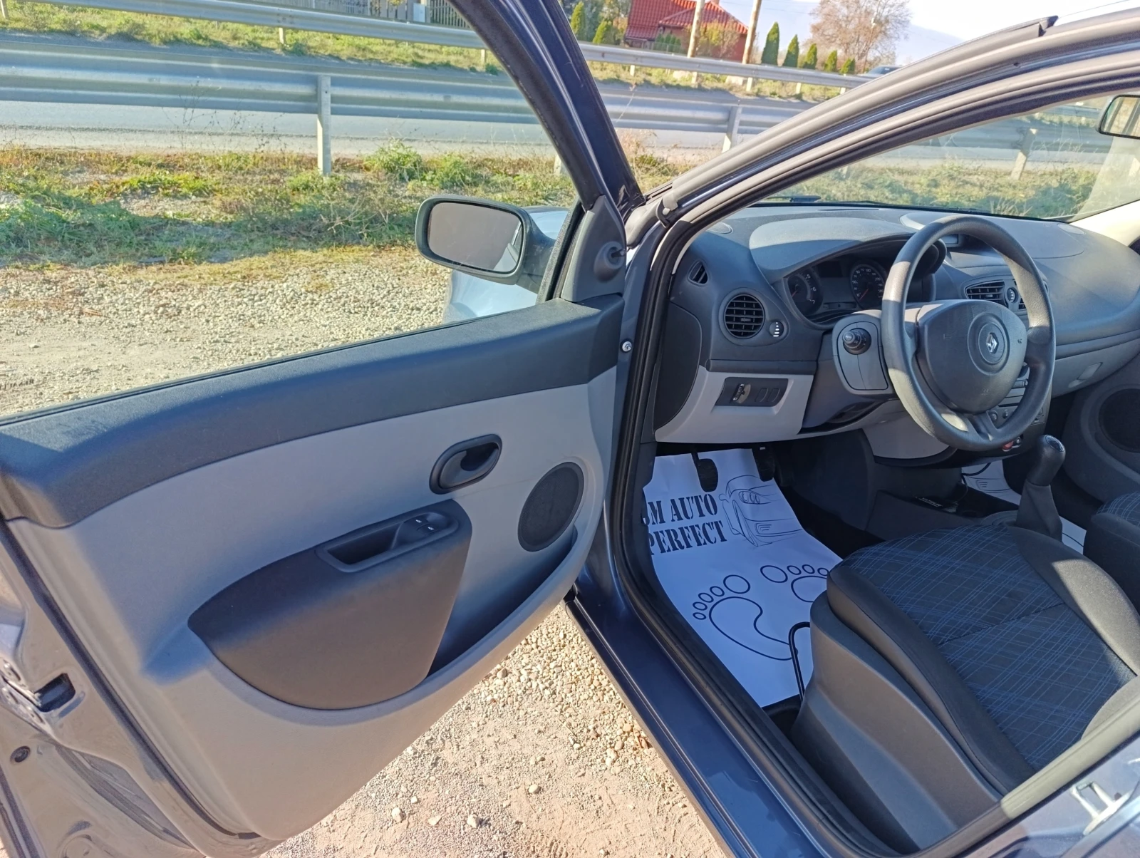 Renault Clio 1.2i- Бензин - изображение 8