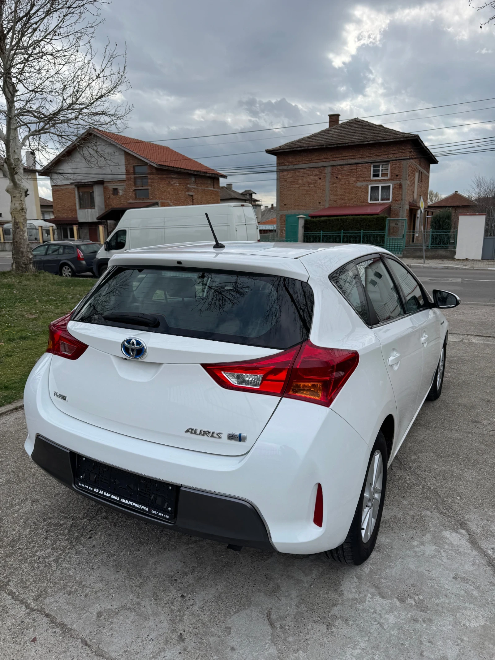 Toyota Auris 1.8 VVT-i HYBRID/BENZIN E - изображение 5