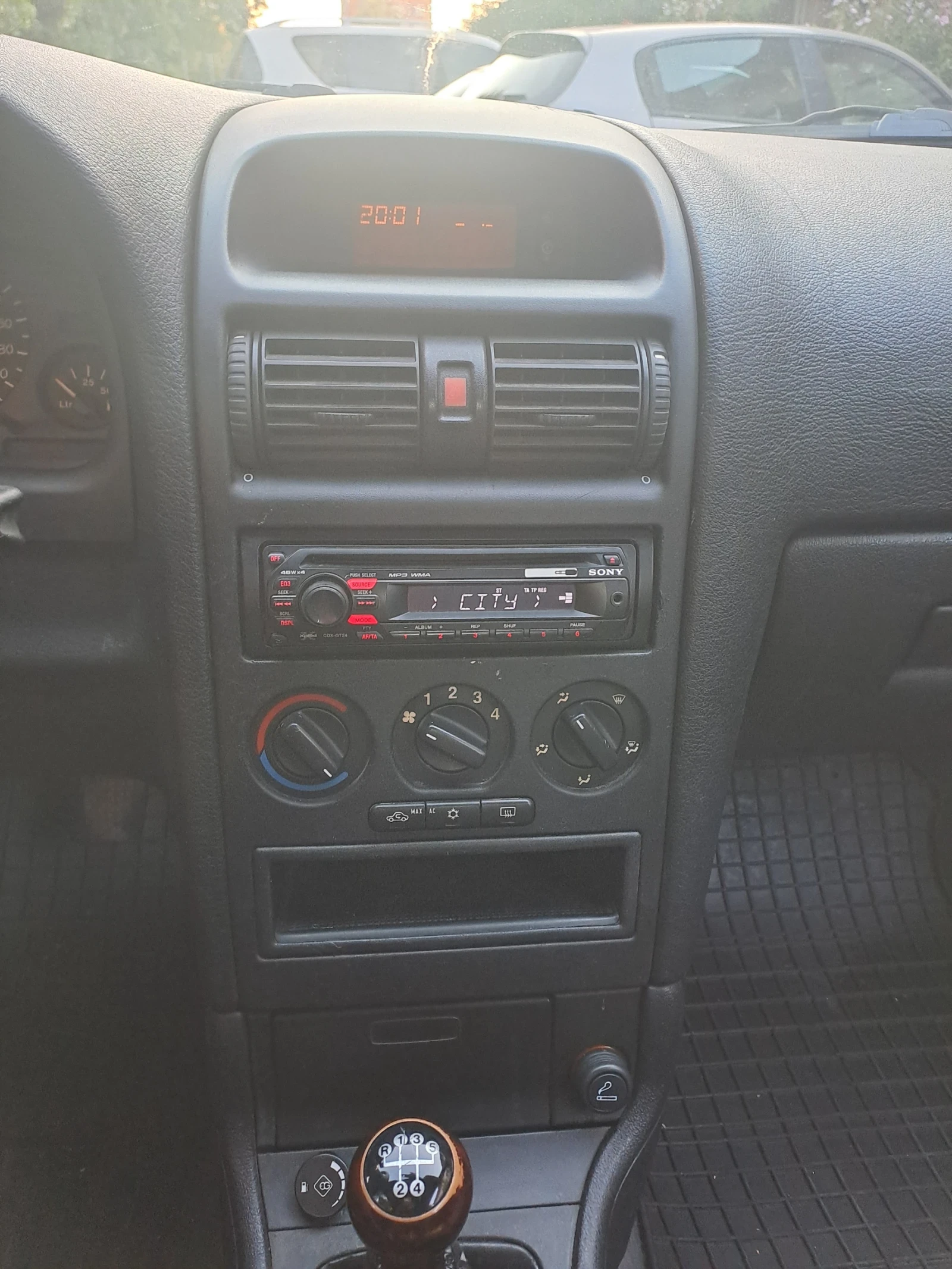 Opel Astra  - изображение 8