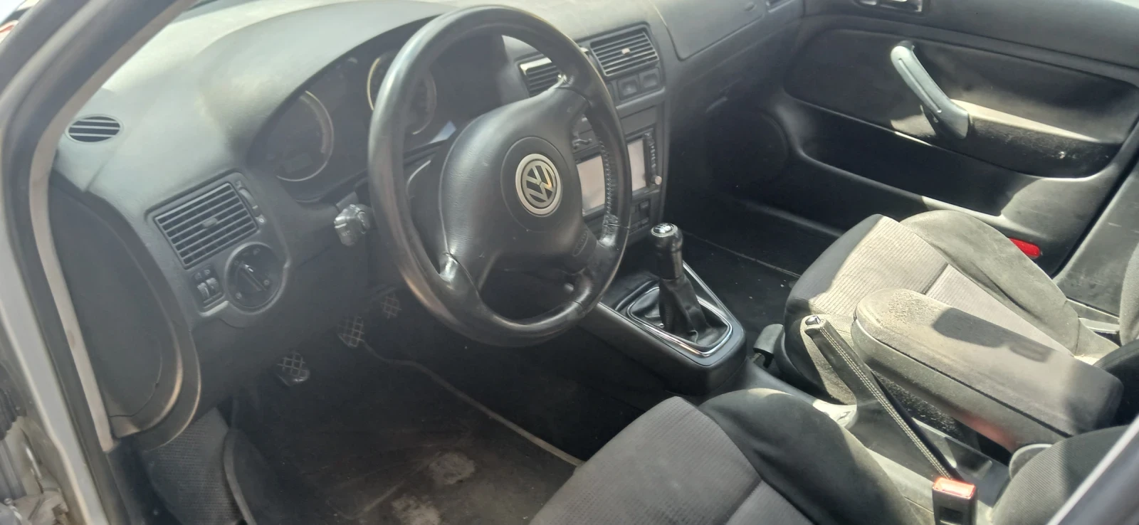 VW Golf 1.9 - изображение 7