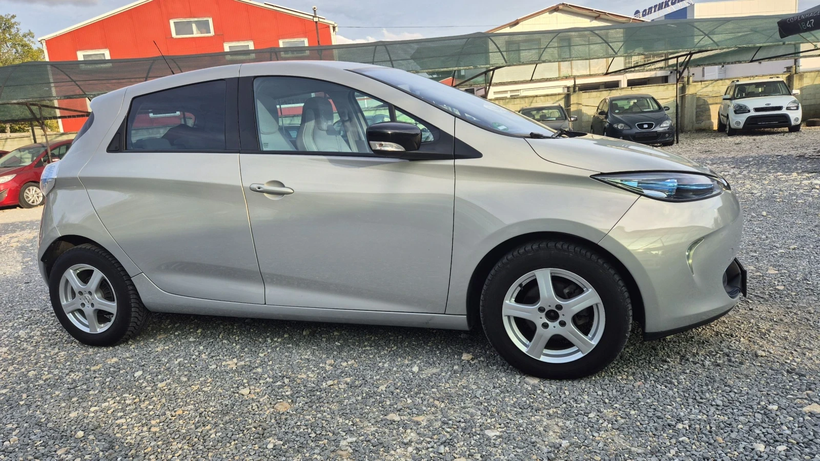 Renault Zoe  - изображение 7