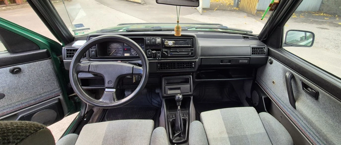 VW Golf 1.8 - изображение 5