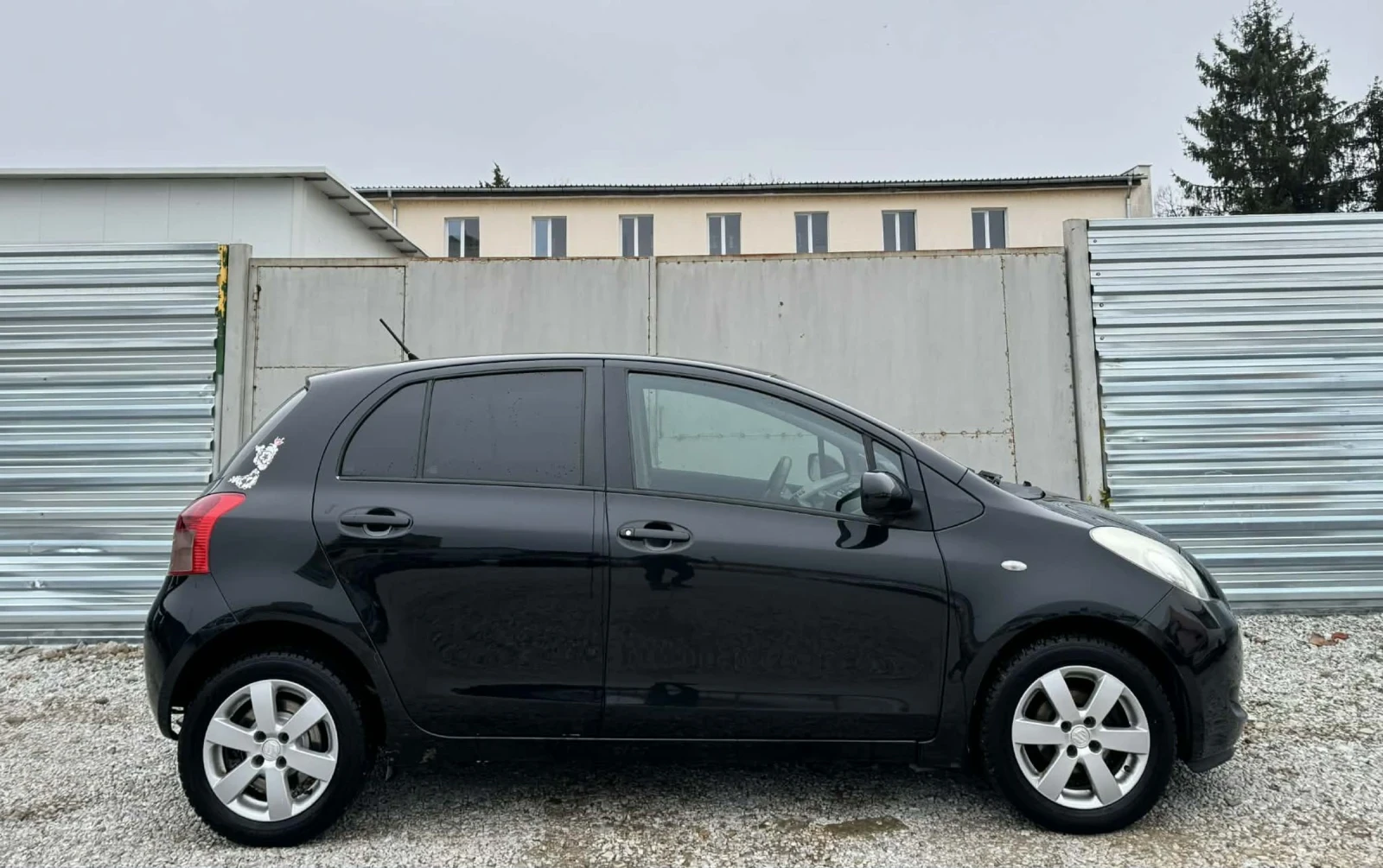 Toyota Yaris 1300 ������* ���� | Mobile.bg � ����������� 7