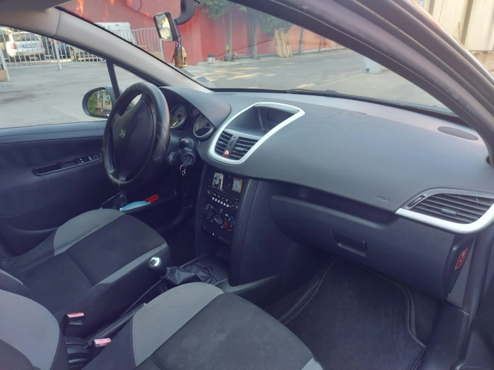 Peugeot 207 SW - изображение 6