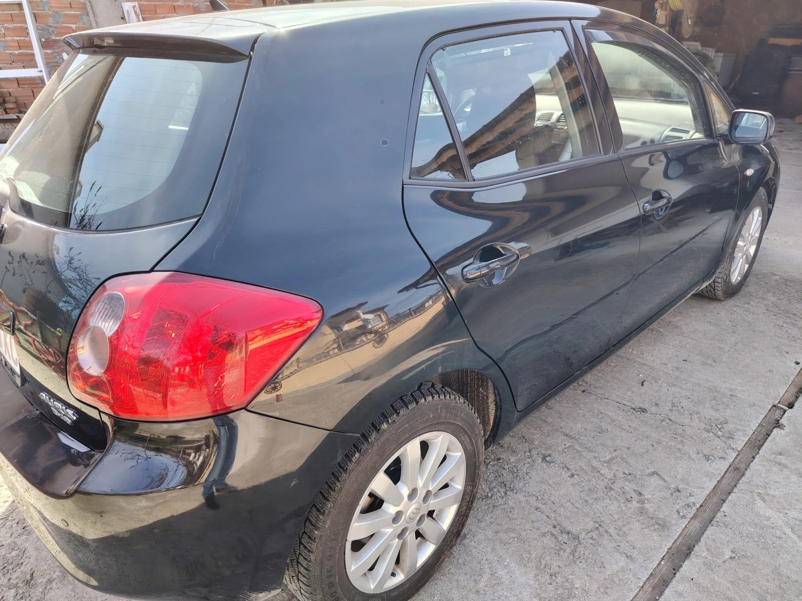 Toyota Auris 2.0 | Mobile.bg � ����������� 10