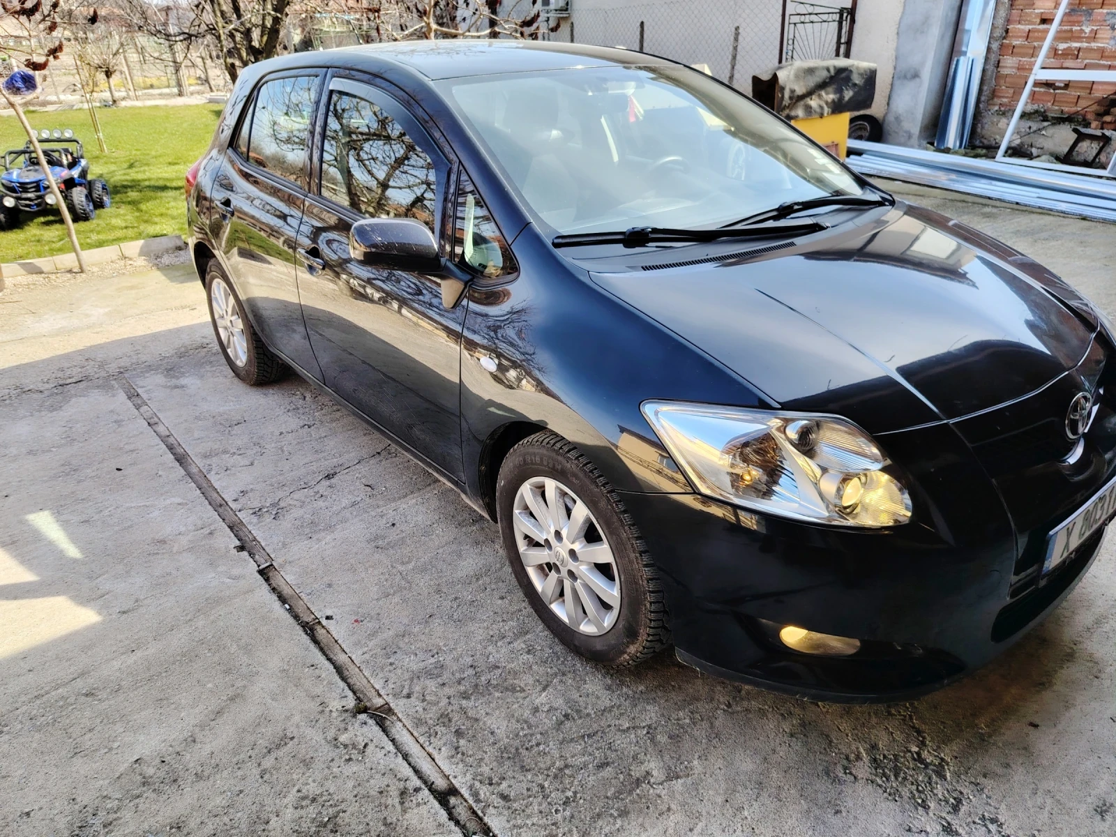 Toyota Auris 2.0 | Mobile.bg � ����������� 2
