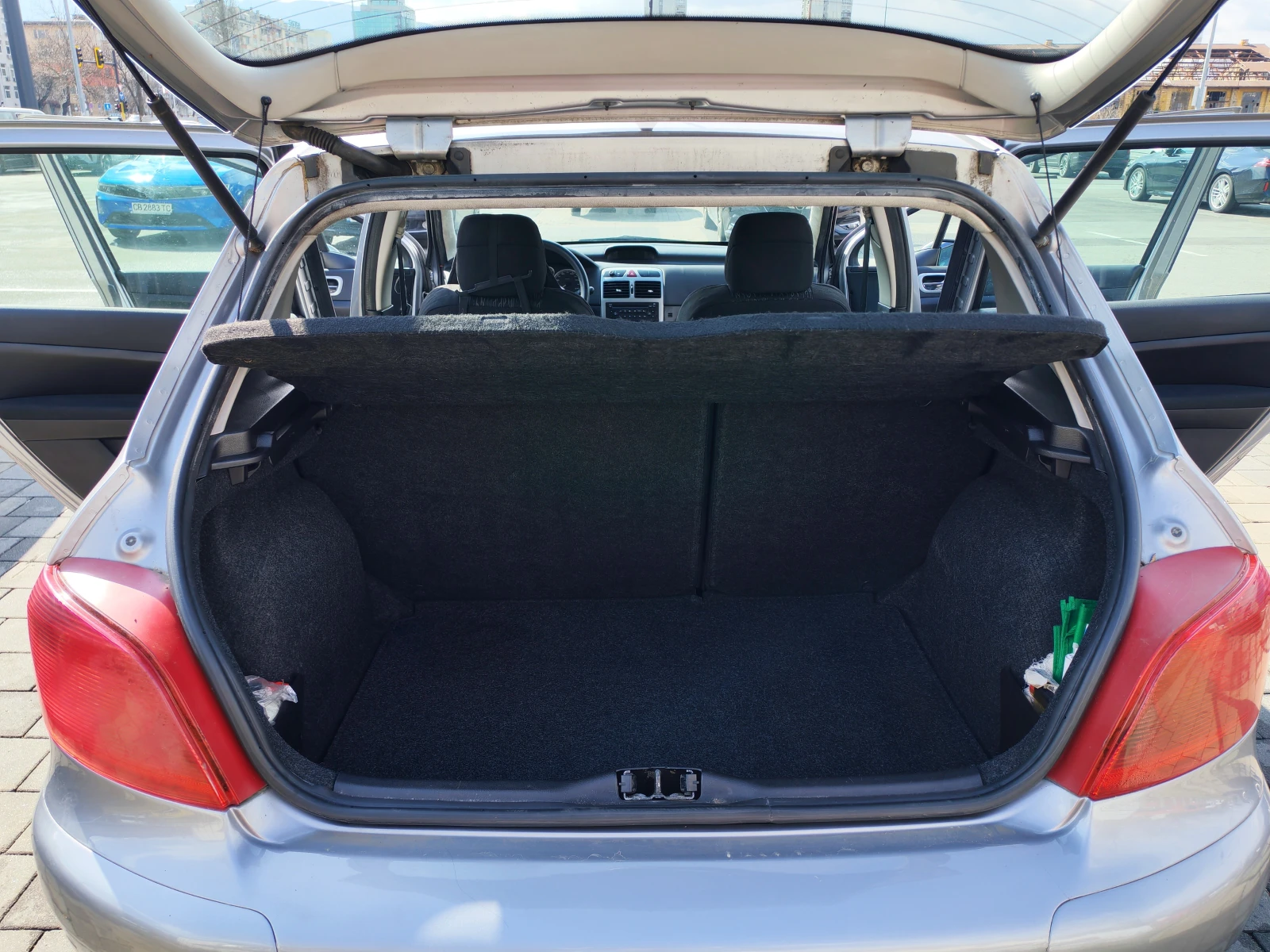 Peugeot 307, снимка 7 - Автомобили и джипове - 53754788