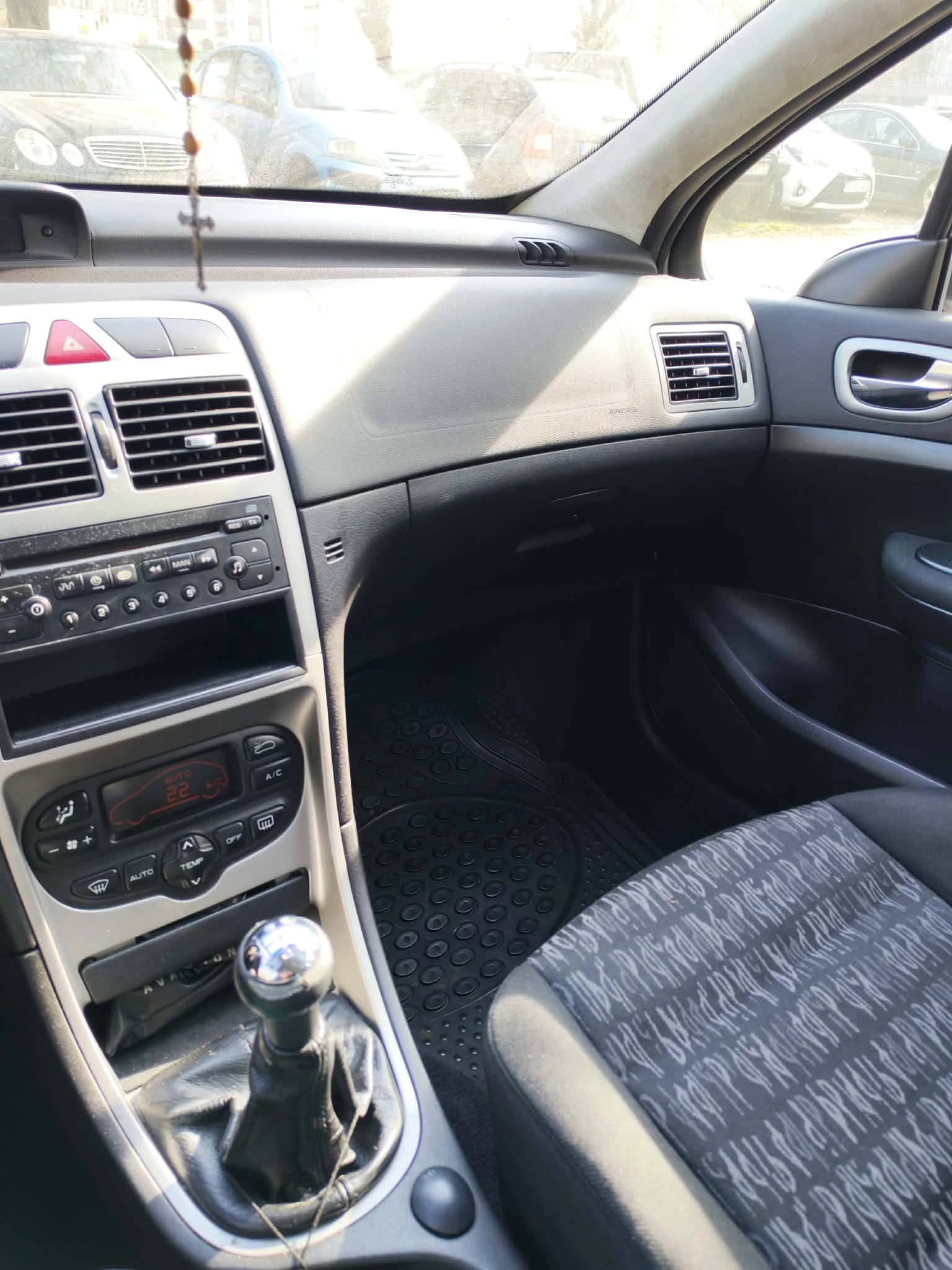 Peugeot 307, снимка 11 - Автомобили и джипове - 53754788