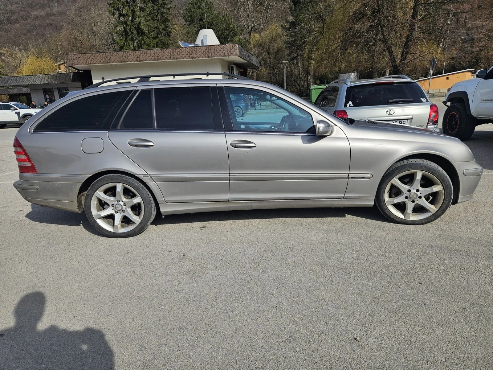 Mercedes-Benz C 270, снимка 3 - Автомобили и джипове - 53762431