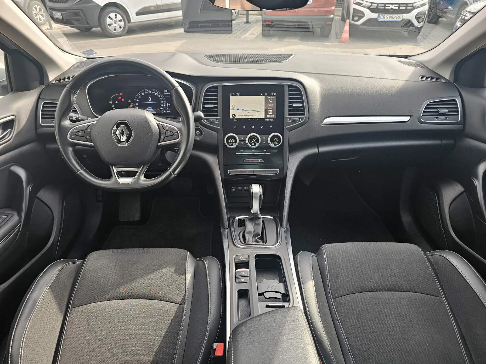 Renault Megane 1.3 TCe 140 EDC, снимка 7 - Автомобили и джипове - 53987498