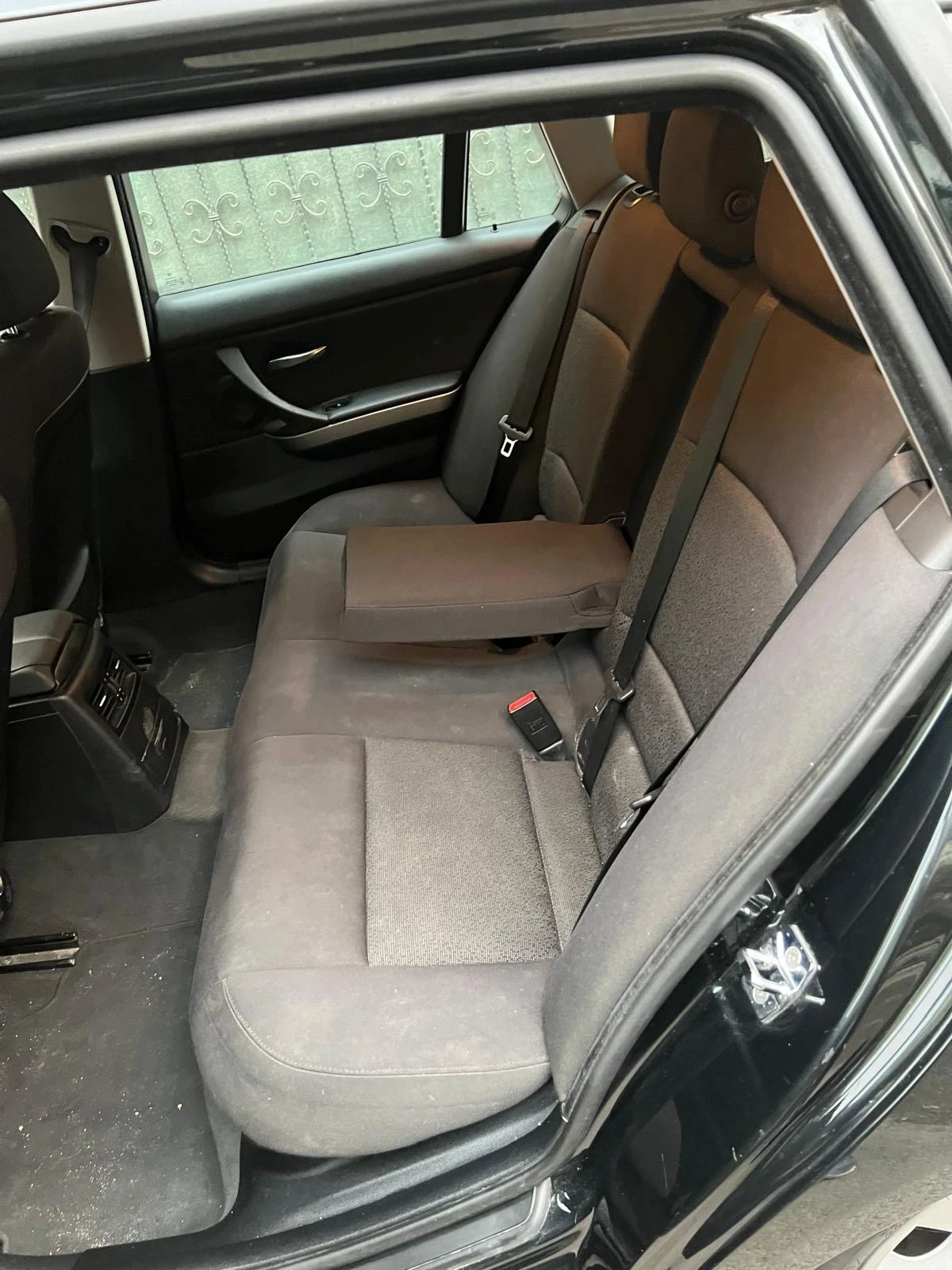 BMW 320 320D, снимка 3 - Автомобили и джипове - 54151821