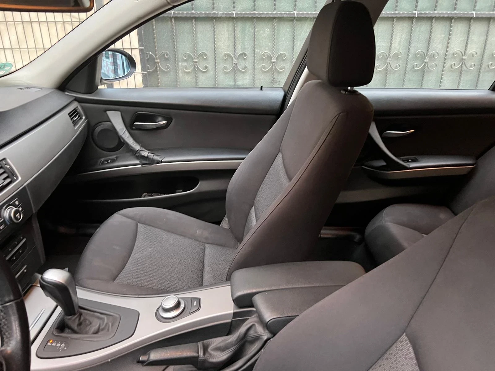 BMW 320 320D, снимка 2 - Автомобили и джипове - 54151821