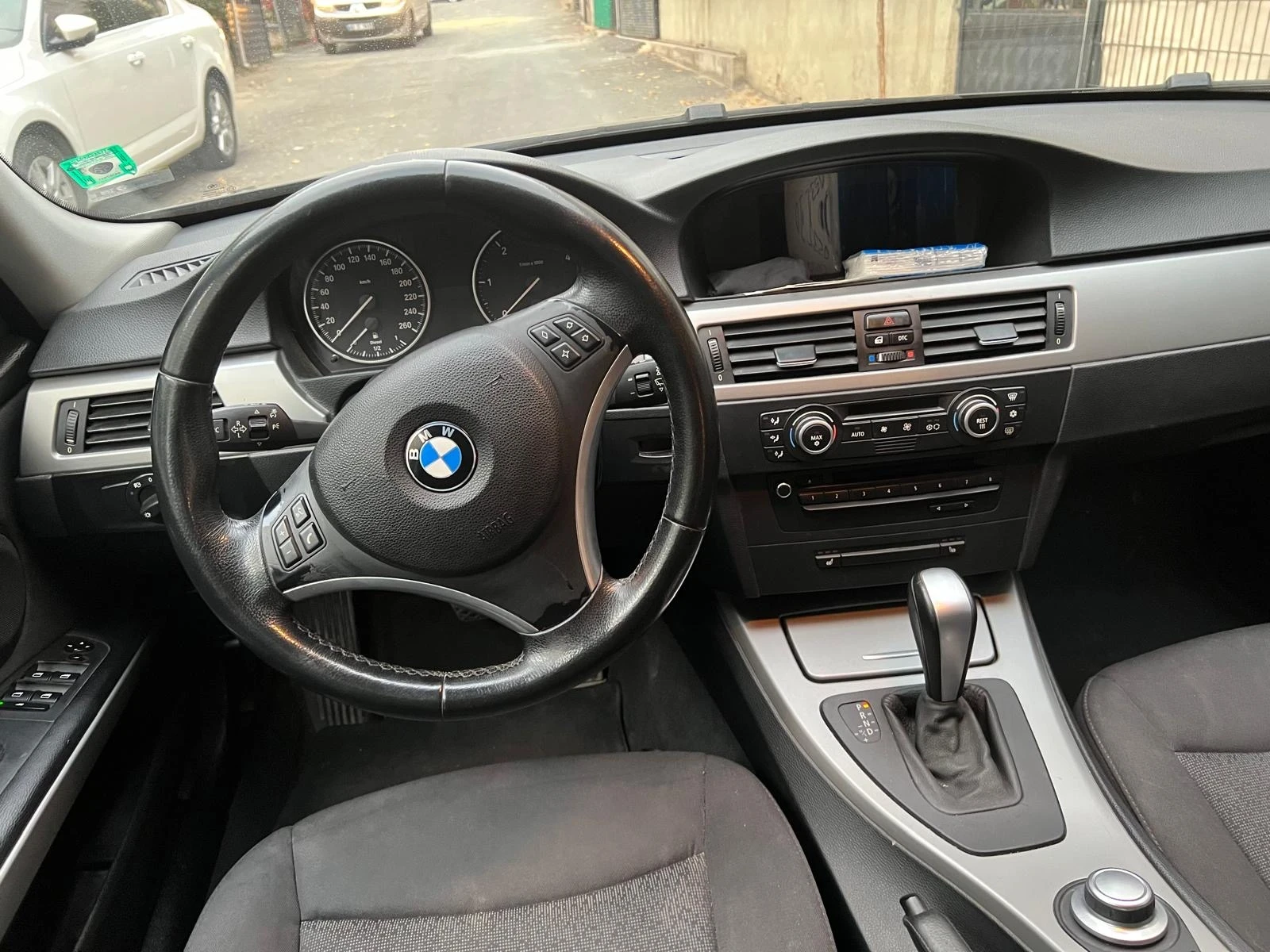 BMW 320 320D, снимка 6 - Автомобили и джипове - 54151821
